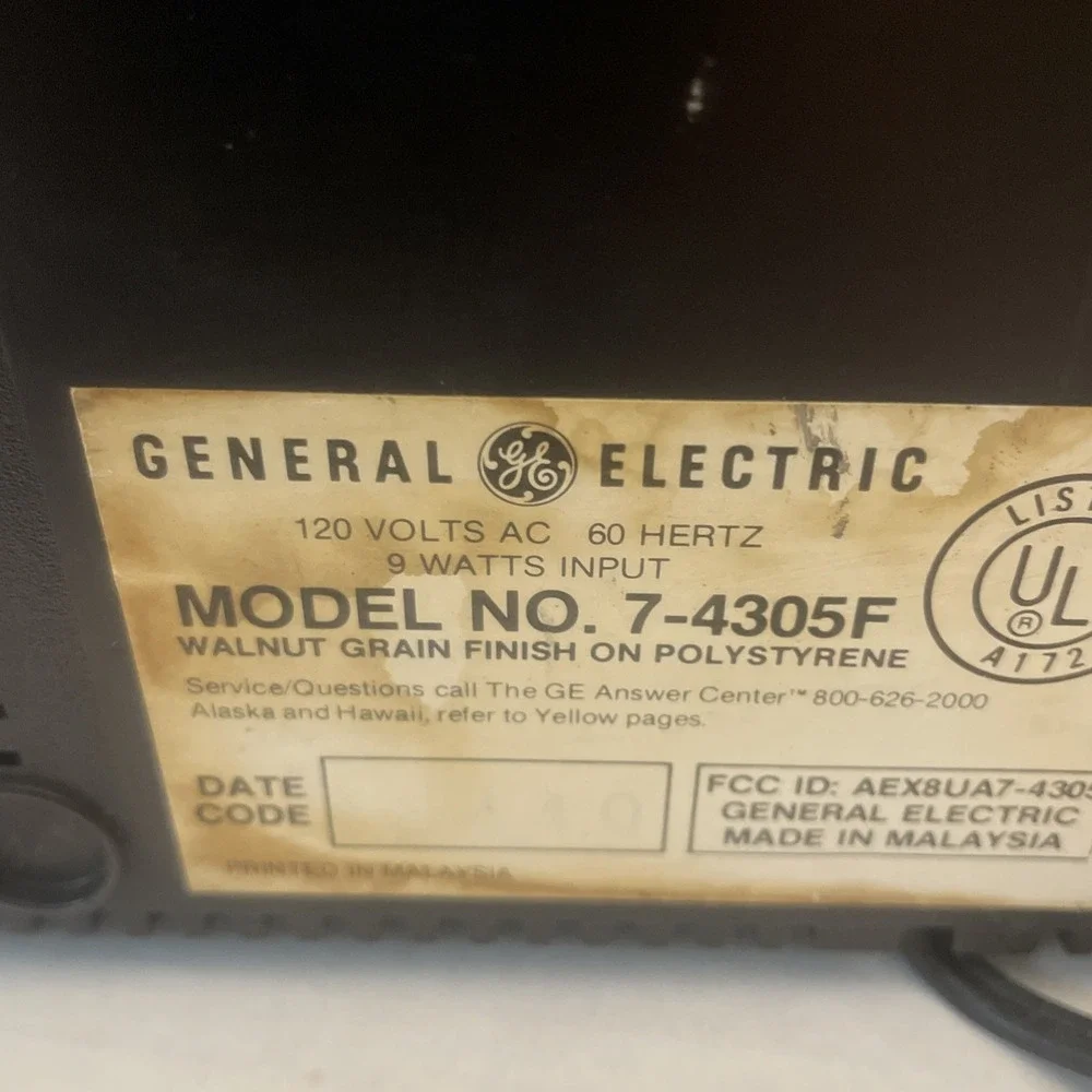 Vintage 1984 General Electric Flip Clock Radio Alarm Clock 7-4305F WORKING